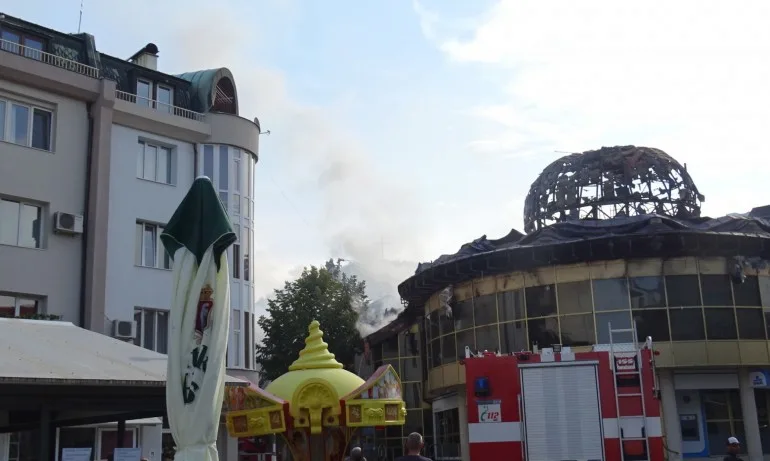 Задържаха заподозрян за палежа на Купола в Благоевград - Tribune.bg