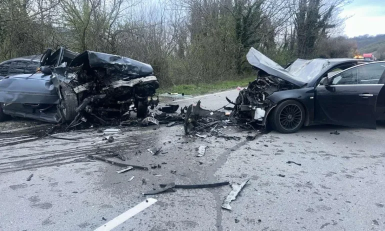 Тежка катастрофа затвори главния път София – Варна - Tribune.bg