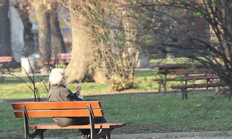 Близо 42 000 нуждаещи се всеки ден получават услуги в дома си чрез Патронажна грижа - Tribune.bg