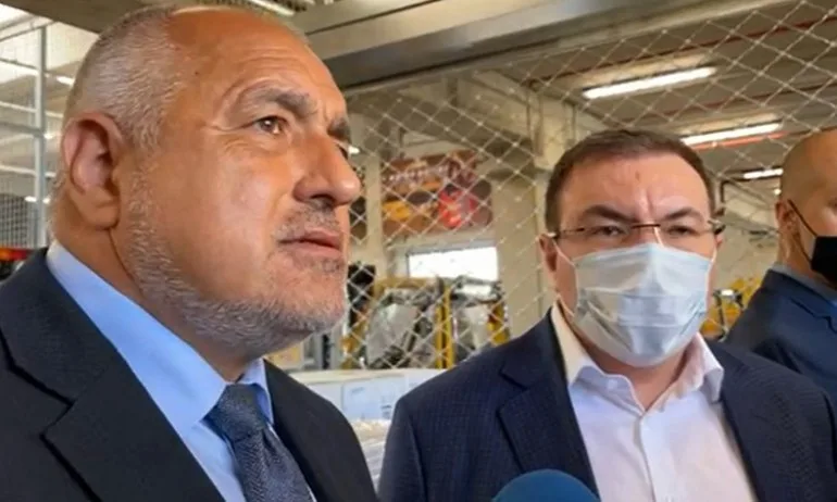 Борисов заръча на здравните власти: Трябва да се ваксинират по 30 хил. на ден - Tribune.bg