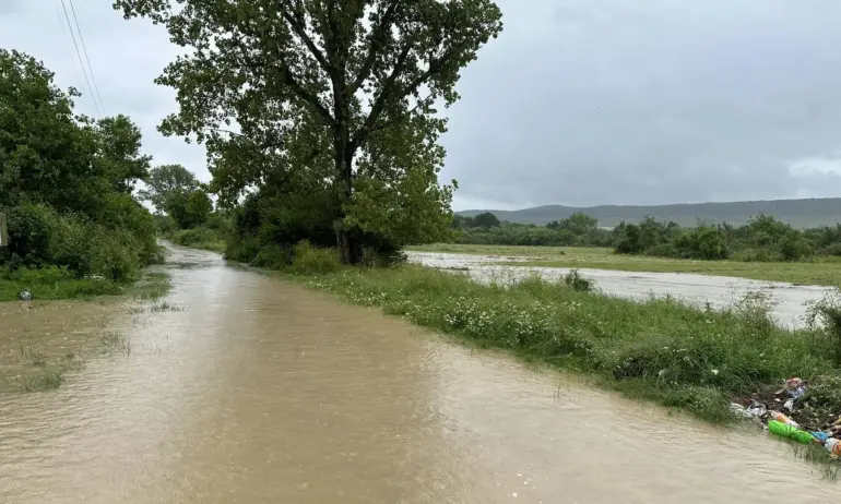 Кметът на община Хайредин: Очаква се спад на нивото на р. Огоста в следващите часове - Tribune.bg