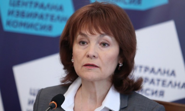 Росица Матева разкри за разминаване между контролните разписки и машините в една СИК - Tribune.bg