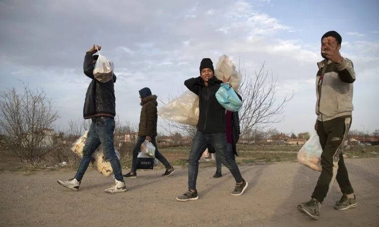 Руслан Трад: Лагерите в България са пълни на 85%, а вълната бежанци още не е дошла - Tribune.bg