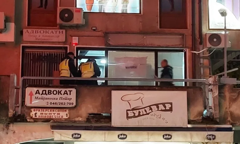 Неизвестен стреля по българския клуб в Охрид, изпразнен е цял пълнител - Tribune.bg