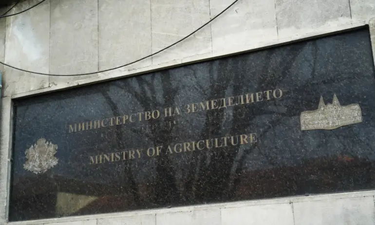 Вътев потвърди, че договореното споразумение със земеделците е окончателно оформено - Tribune.bg