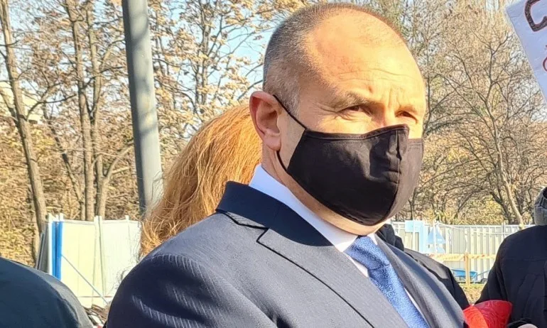 Охраната на Радев с коронавирус, той организирал събития контактен? - Tribune.bg