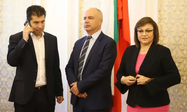 Преговорите за кабинет приличаха на покер-партия, в която участват всеизвестни измамници - Tribune.bg