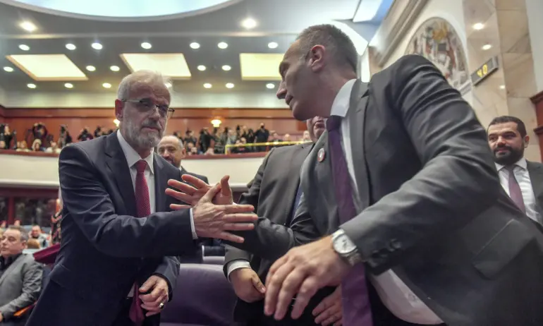 За първи път в историята си Македония има албанец за премиер - Tribune.bg