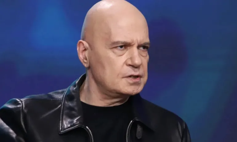 Трифонов не успя да събере подписите за референдум за президентска република засега - Tribune.bg