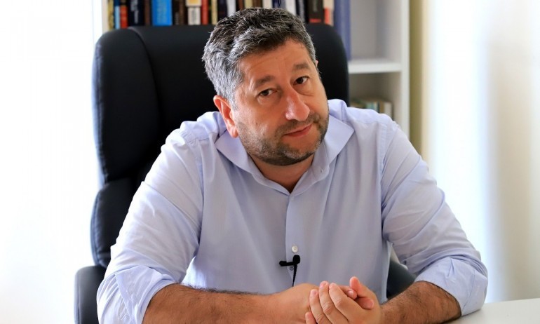 Христо Иванов беше преизбран за председател на Да, България“ за