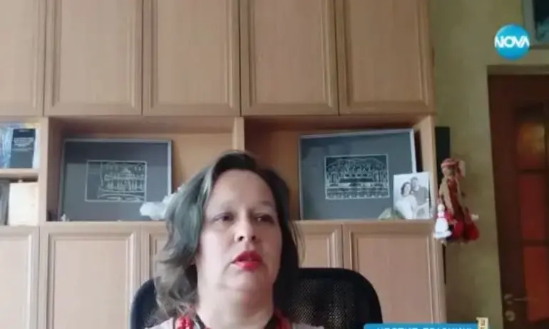 Бежанка преведе История славянобългарска на украински език - Tribune.bg