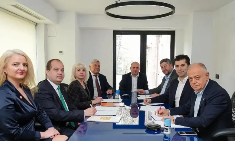 Към коалиция Продължаваме Промяната – Демократична България“ официално са се