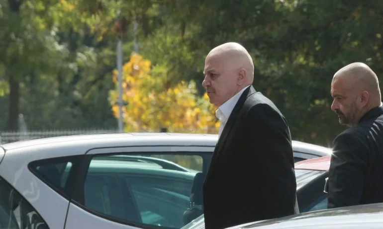 В.Марица: Слави Трифонов връща мандата, иска предсрочен вот - Tribune.bg