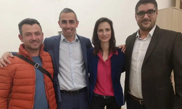 Мария Неделчева - Габриел: Цифровите технологии могат да помогнат на пчеларите в борбата с пестицидите - Tribune.bg