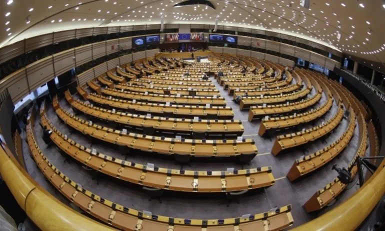 Отпускат 251 милиарда евро за укрепване на икономическото и социалното развитие на ЕС - Tribune.bg