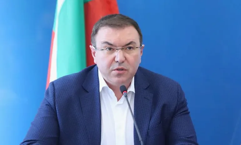 Проф. Костадин Ангелов: Зимата започва да се превръща в ледников период - Tribune.bg