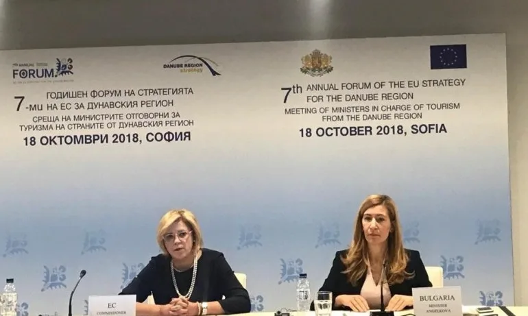Министър Ангелкова: 125 млн. туристи посещават Дунавския регион всяка година - Tribune.bg