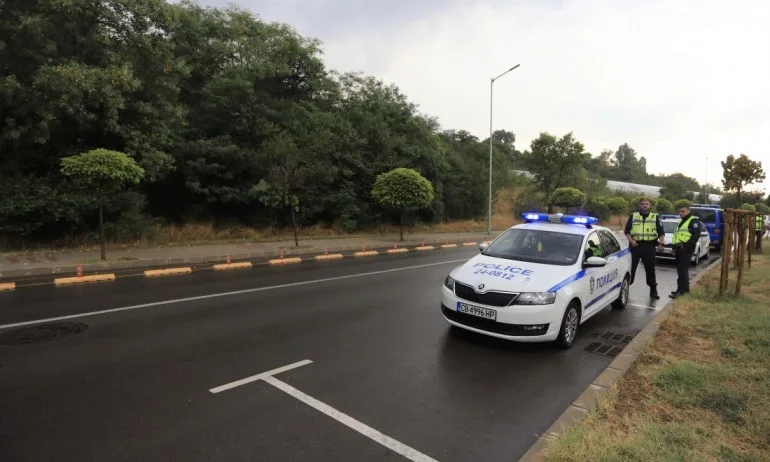 Пострадалият от мълния в София остава под лекарско наблюдение - Tribune.bg