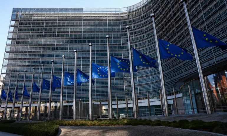 ЕК започва стъпки по премахване на Механизма за наблюдение на България и Румъния - Tribune.bg