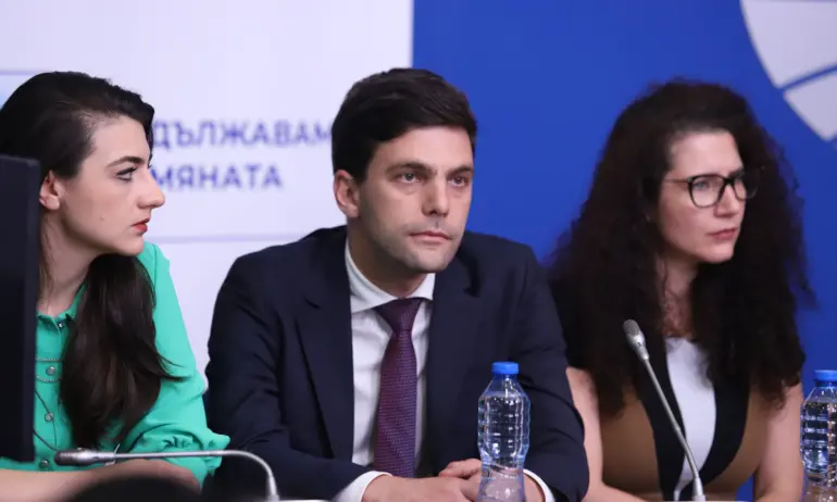 Lena Borislavova et Nikola Menchev – collectionneurs de faux documents Kirill Petkov et Coral ? ᐉ Actualités Lena Borislavova et Nikola Menchev – collectionneurs de faux documents Kirill Petkov et Coral ? ᐉ Actualités