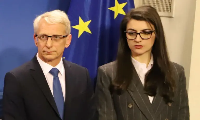 Апетити за постове: Денков на силовите министерства, разузнаването и ДАНС на Ленчено Бориславова - Tribune.bg