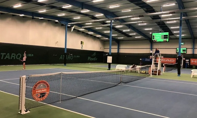 Започнаха мачовете на Държавното лично първенство на закрито до 14 г. в Пловдив - Tribune.bg