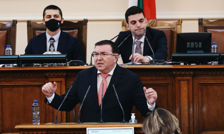 Проф. Ангелов: Минчев скри извършеното национално предателство от Петков - Tribune.bg