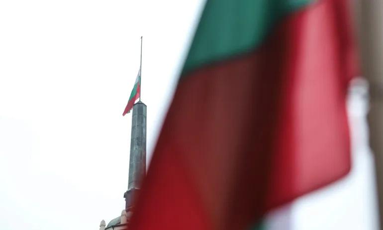 България чества Националния празник Трети март (СНИМКИ) - Tribune.bg