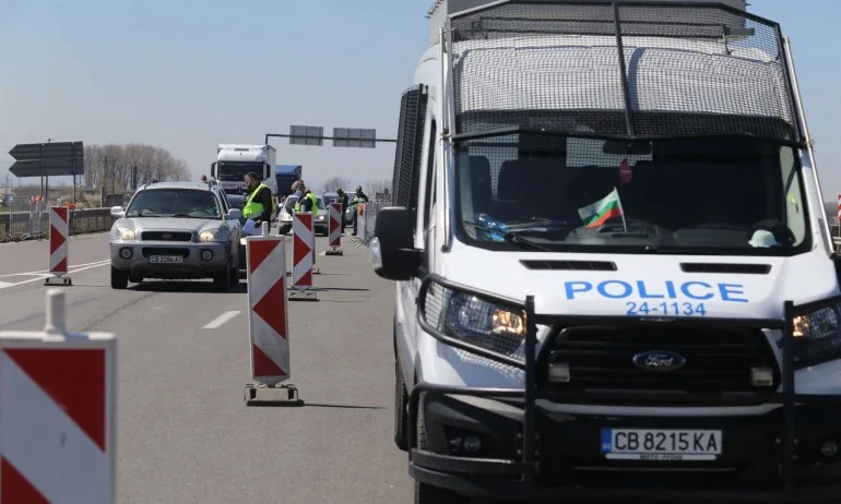 Мрежата одобри затварянето на София: Дано щъкащите из България да си пият доволни - Tribune.bg