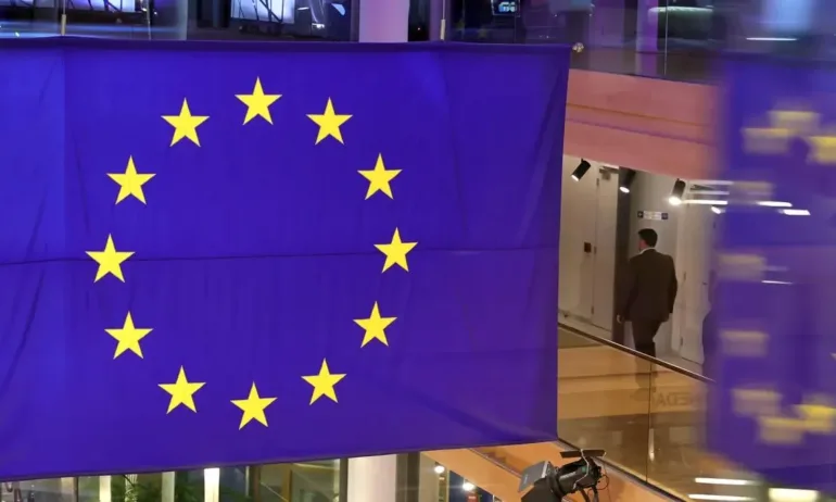 Европа постигна споразумение за поетапно спиране на вноса на руски газ - Tribune.bg