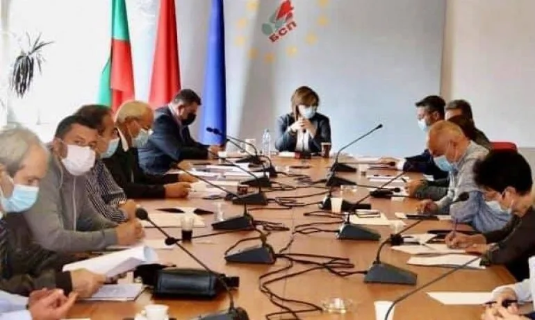 Трима представители на БСП влизат в Инициативния комитет на Румен Радев - Tribune.bg