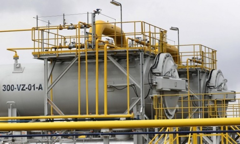 „Лукойл Нефтохим“ трябва да премине под оперативен контрол на държавата