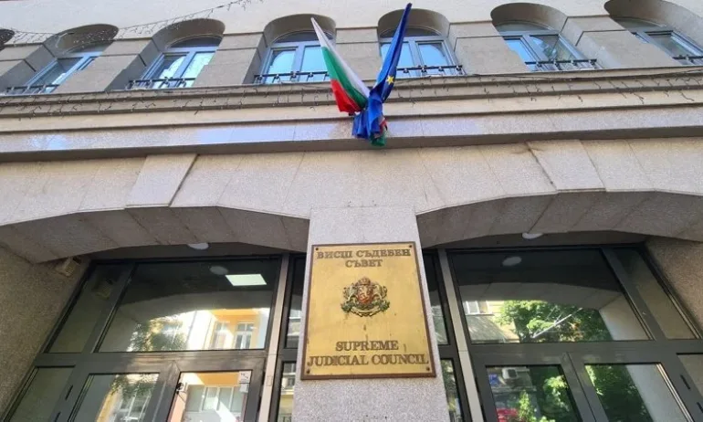 Прокурорската колегия на ВСС прие оставката на Сарафов от поста главен прокурор и предложи Ваня Стефанова да го наследи - Tribune.bg