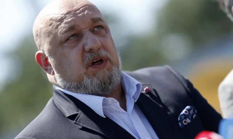 Министър Кралев с остри критики към съдиите - Tribune.bg