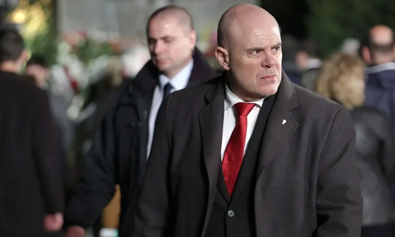 Методи Лалов: Гешев е дете от църковен хор пред корумпираните и безчовечни съдии - Tribune.bg