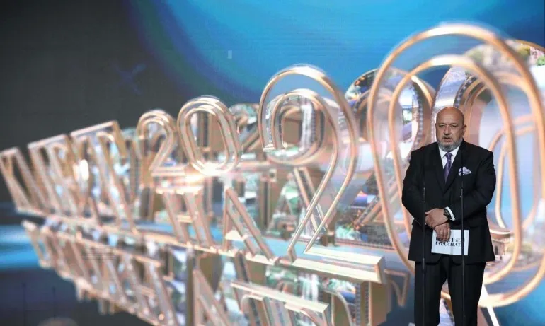 Кралев връчи призовете в категория Спорт и младежки политики на церемонията Кмет на годината - Tribune.bg