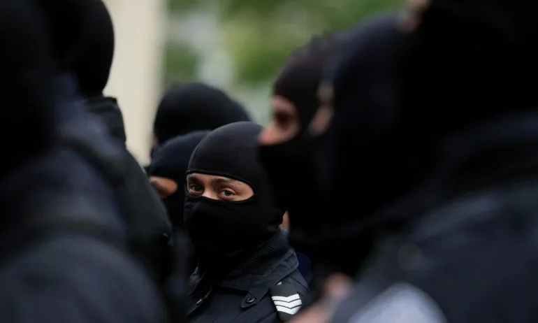 Дирят убиеца от Костенец в село Очуша - Tribune.bg