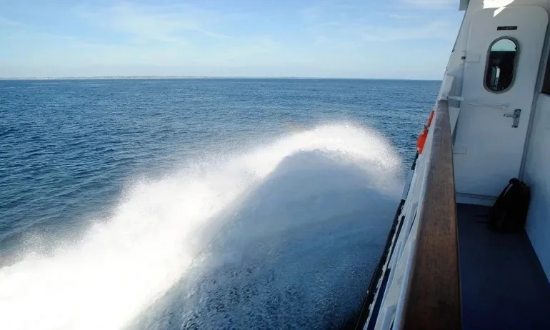 Лошо време и в Гърция, спрени са фериботи - Tribune.bg