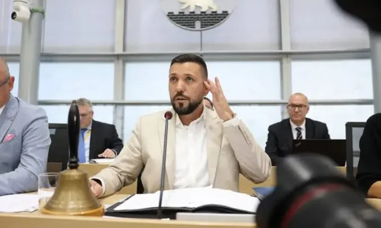 Тобиас Рауш от АзГ оглави местния парламент на Саксония-Анхалт - Tribune.bg