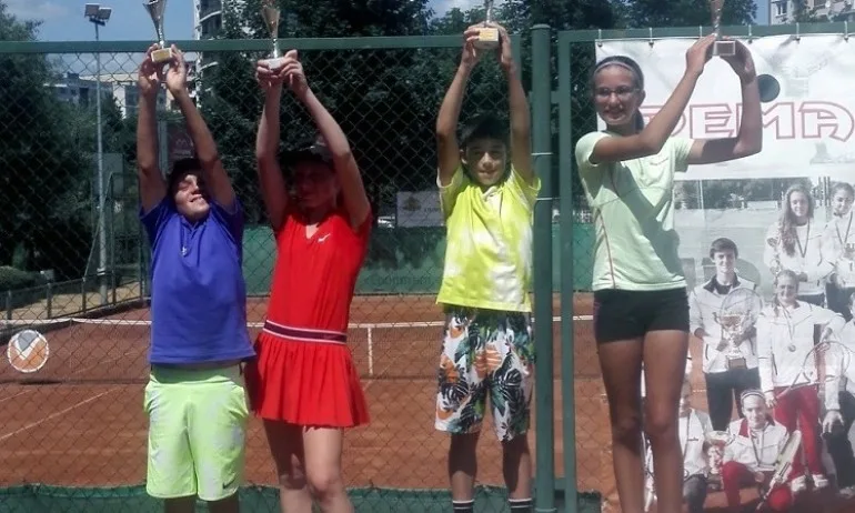 Виторио Станков и Анджелина Караминкова триумфираха на Държавен турнир до 12 г. в София - Tribune.bg