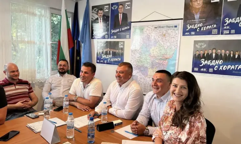 Ерджан Ебатин отново поема областният съвет на ДПС във Варна - Tribune.bg