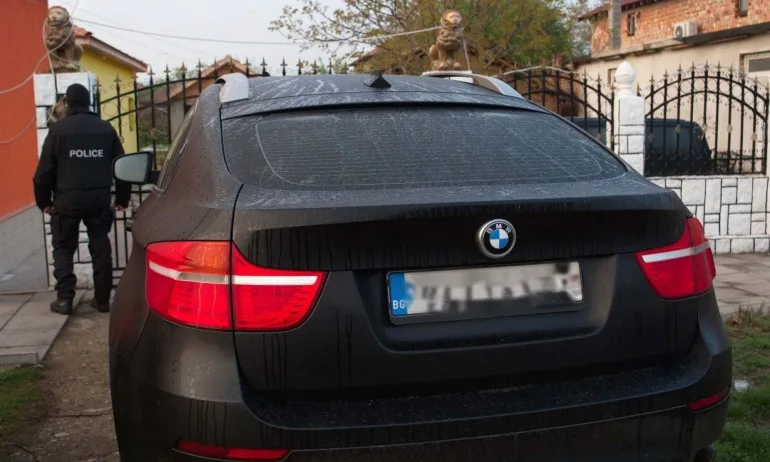 Тарторите на групата за просяци в Швеция демонстрирали лукс в социалните мрежи (ВИДЕО) - Tribune.bg