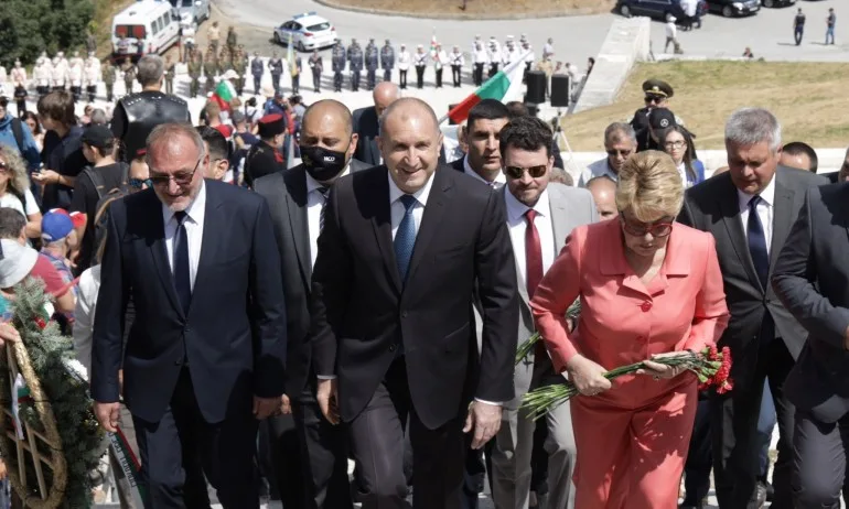 Сбърка ли Радев историческите факти за боевете на Шипка? - Tribune.bg