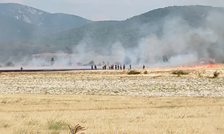 Локализиран е пожарът в района на полигон Тюлбето край Казанлък - Tribune.bg
