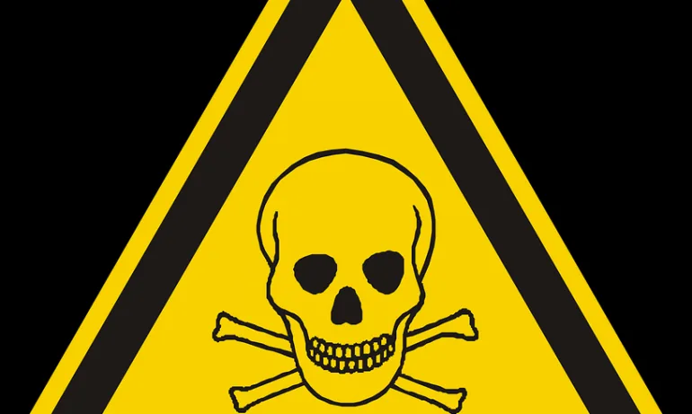 Извадиха варели за опасни химикали от река Марица - Tribune.bg