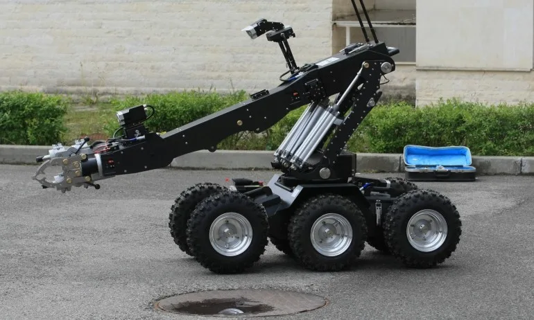 МВР показа нов високотехнологичен робот за обезвреждане на взривни устройства - Tribune.bg