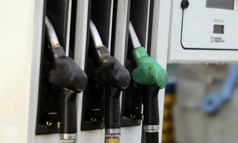 ЕС прие новите санкции срещу Русия, наложиха таван на цената на петрола - Tribune.bg