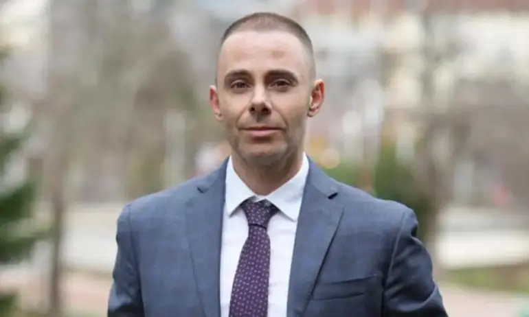 Ненков: Хора, почти три години минаха! Нелепо е! От 0 да бяхте започнали един път, щяхте да го завършите - Tribune.bg