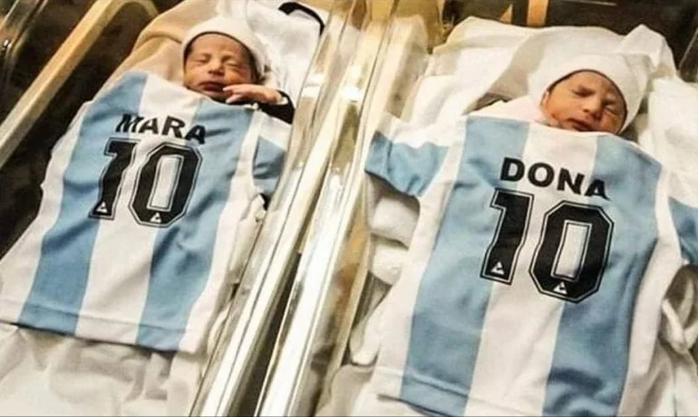 В Аржентина един баща е убедил съпругата си как трябва да бъдат кръстени близначките - Tribune.bg