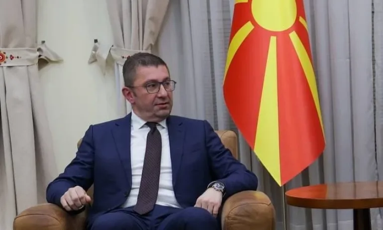 Роднини на Християн Мицкоски с българско гражданство - Tribune.bg